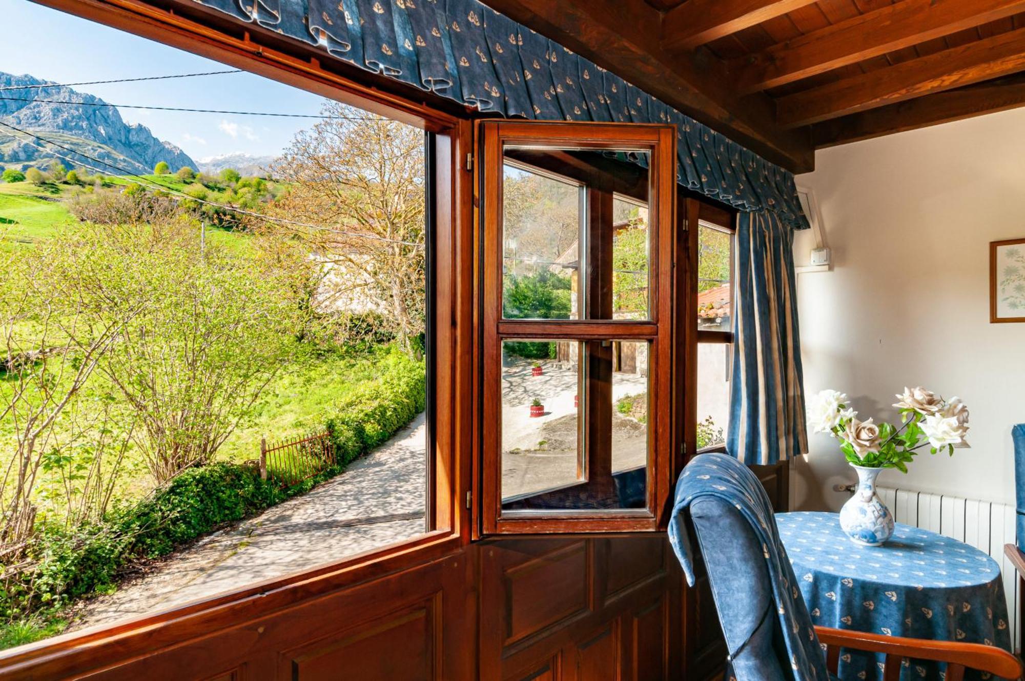 Casa Rural La Regoria Carrena de Cabrales Kültér fotó